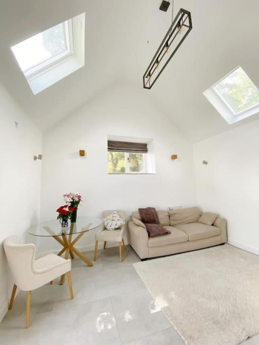 Luxury Detached Peak District Stone Barn - Dog Friendly Villa Hazelwood Exterior foto