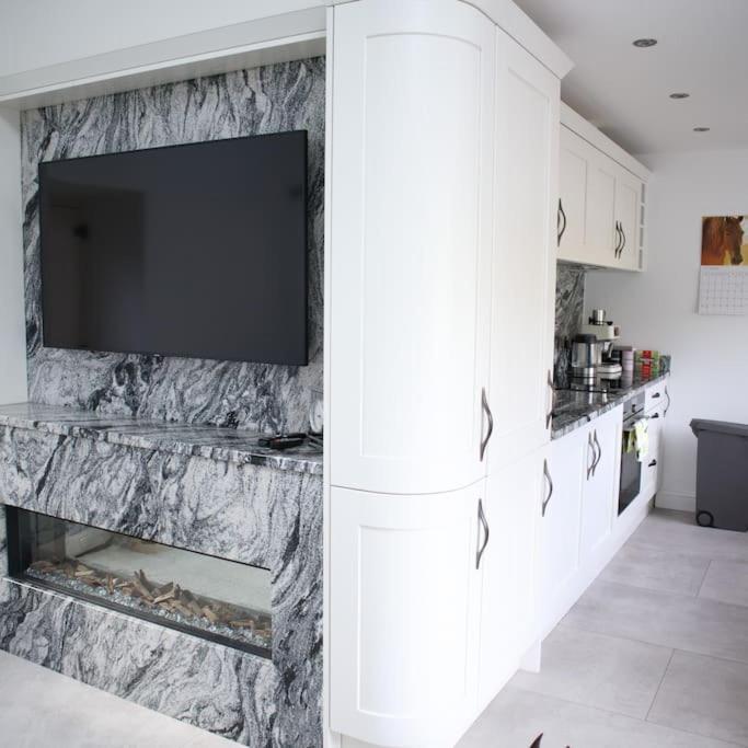 Luxury Detached Peak District Stone Barn - Dog Friendly Villa Hazelwood Exterior foto