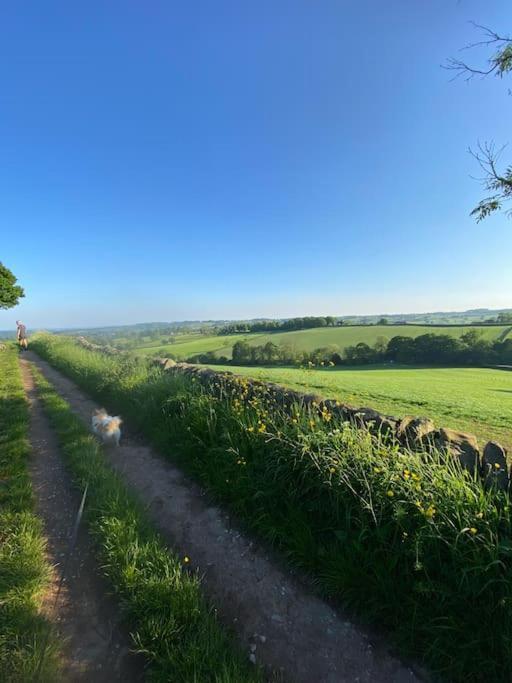 Luxury Detached Peak District Stone Barn - Dog Friendly Villa Hazelwood Exterior foto